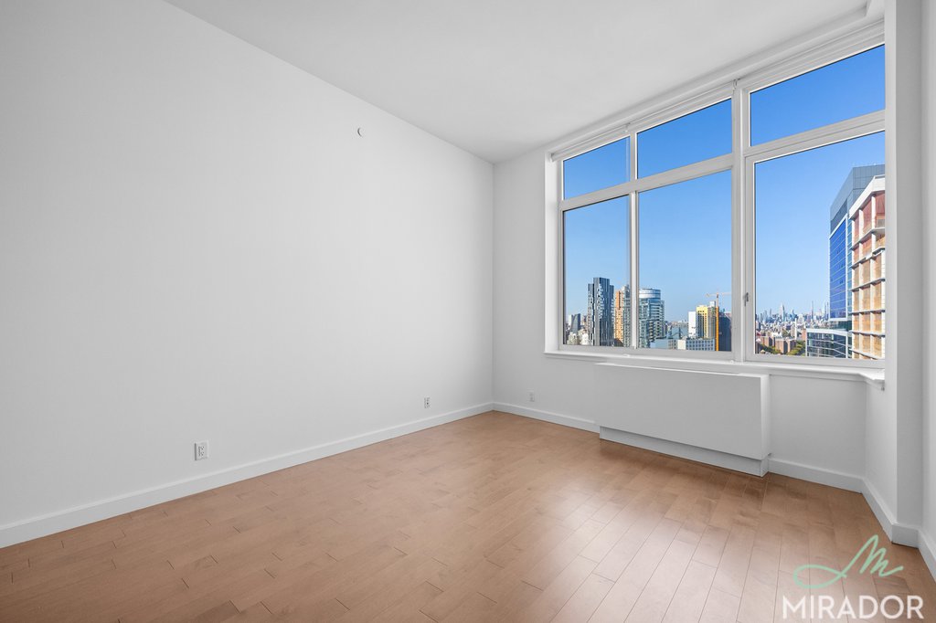 80 Dekalb Avenue 32B
