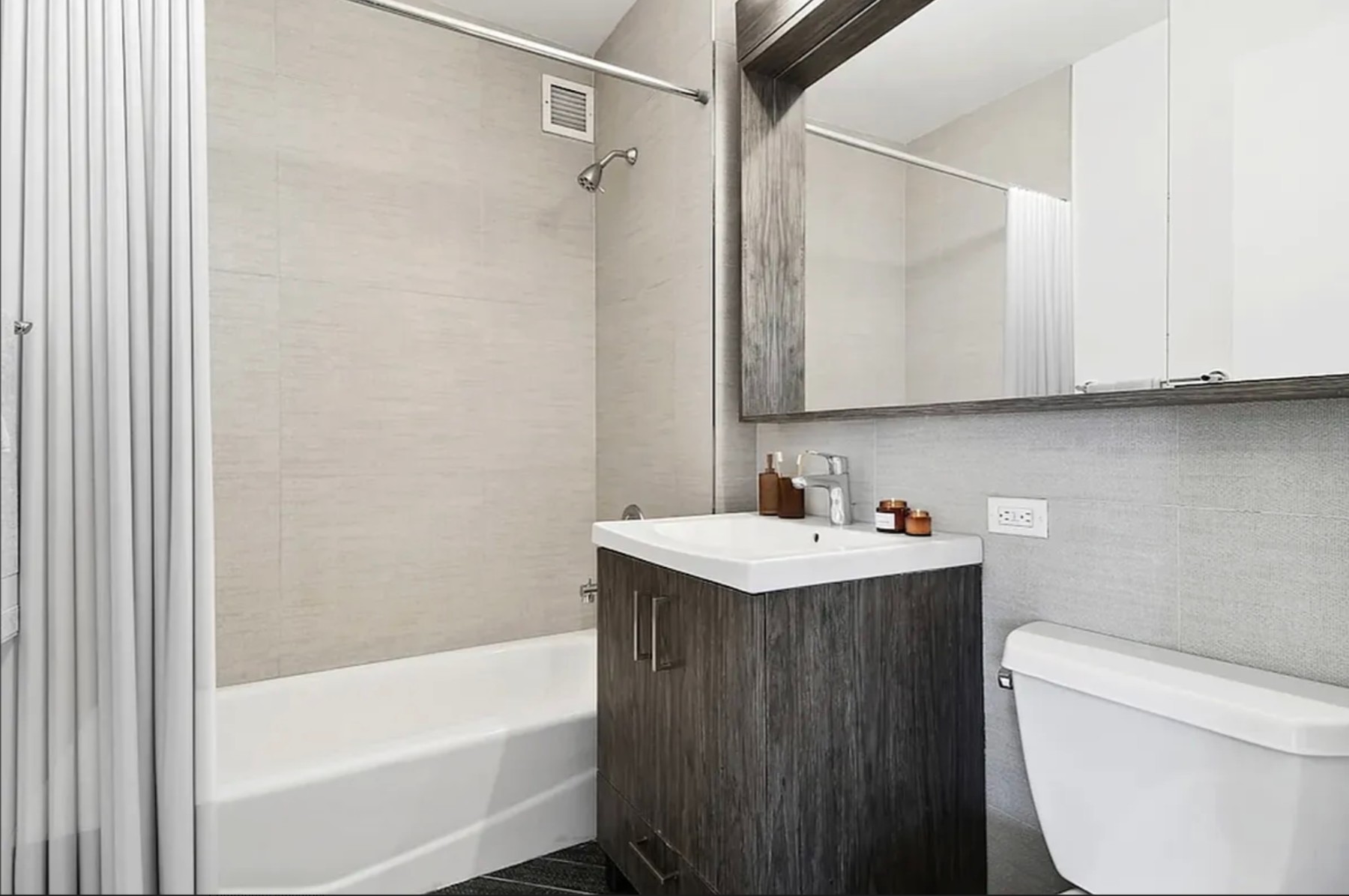 345 E 94th Street 25B