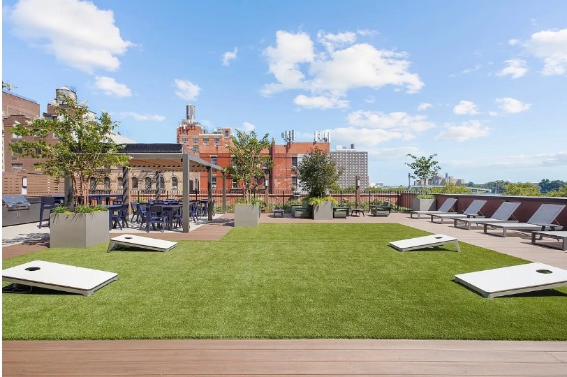 345 E 94th Street 25G