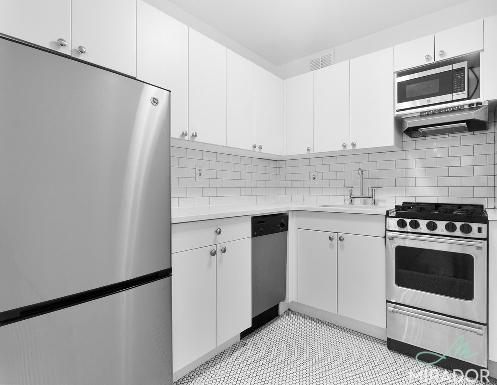 255 W 14th Street 3F