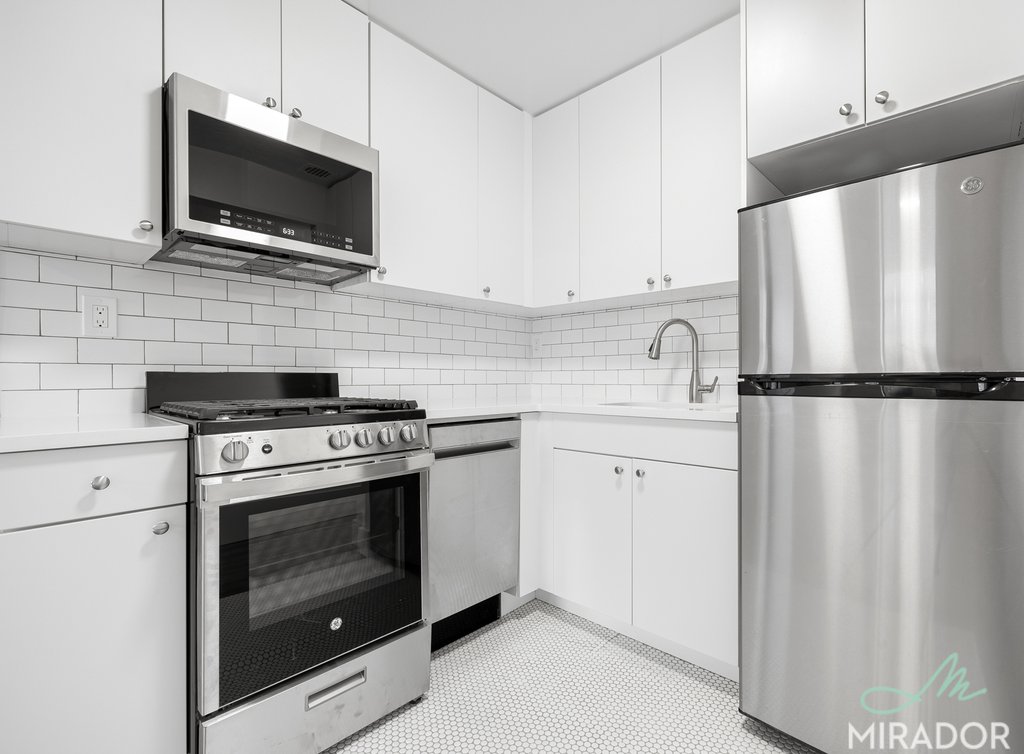 304 E 20th Street 4F