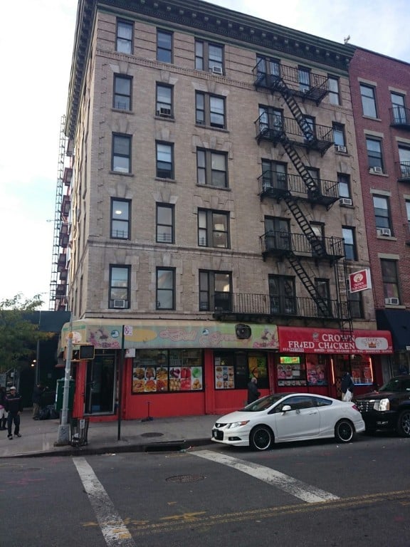 403 E 8th Street 14