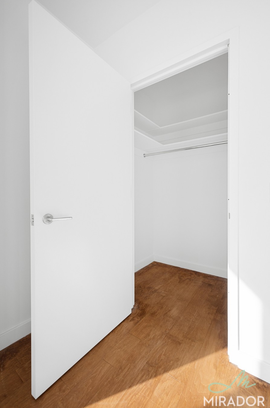 80 Dekalb Avenue 19N