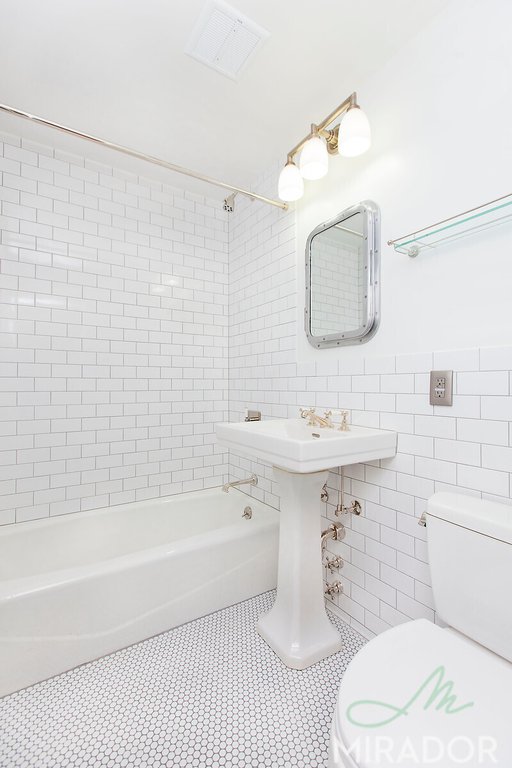 304 E 20th Street 4E