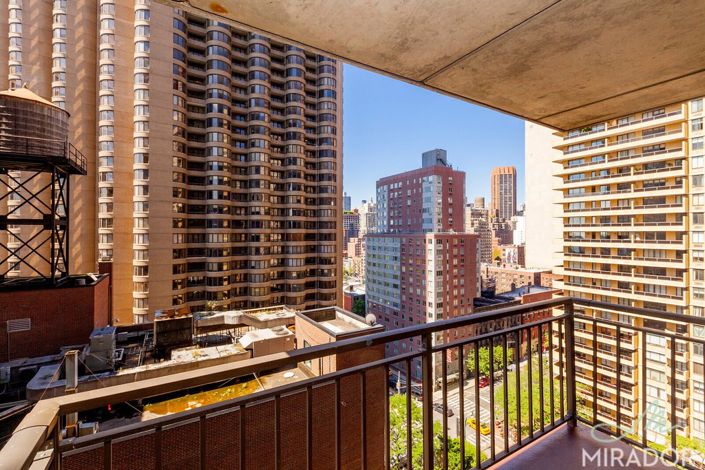 330 E 39th Street 18A