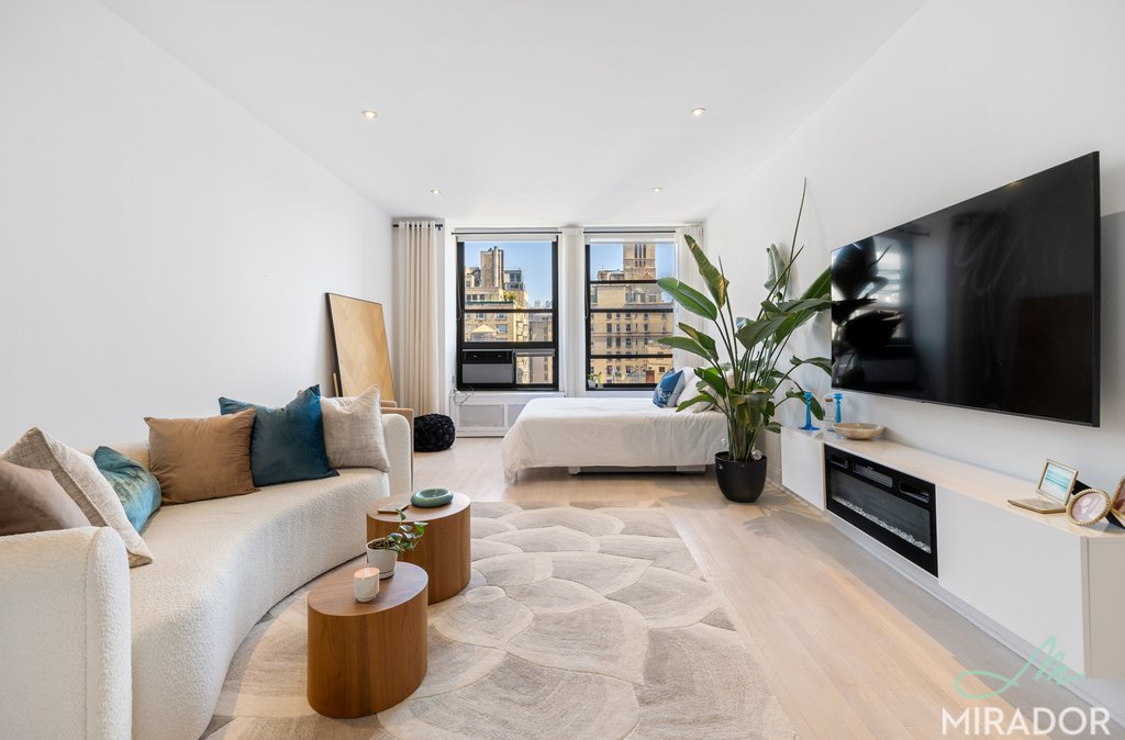 270 Park Avenue S 8B