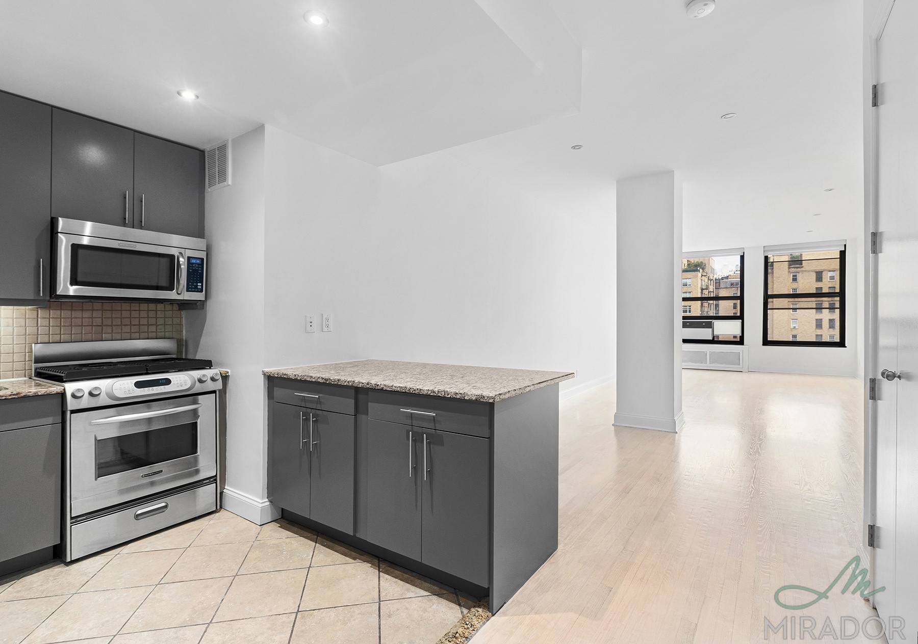 270 Park Avenue S 8B