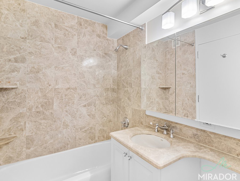 60 W 23rd Street 1709