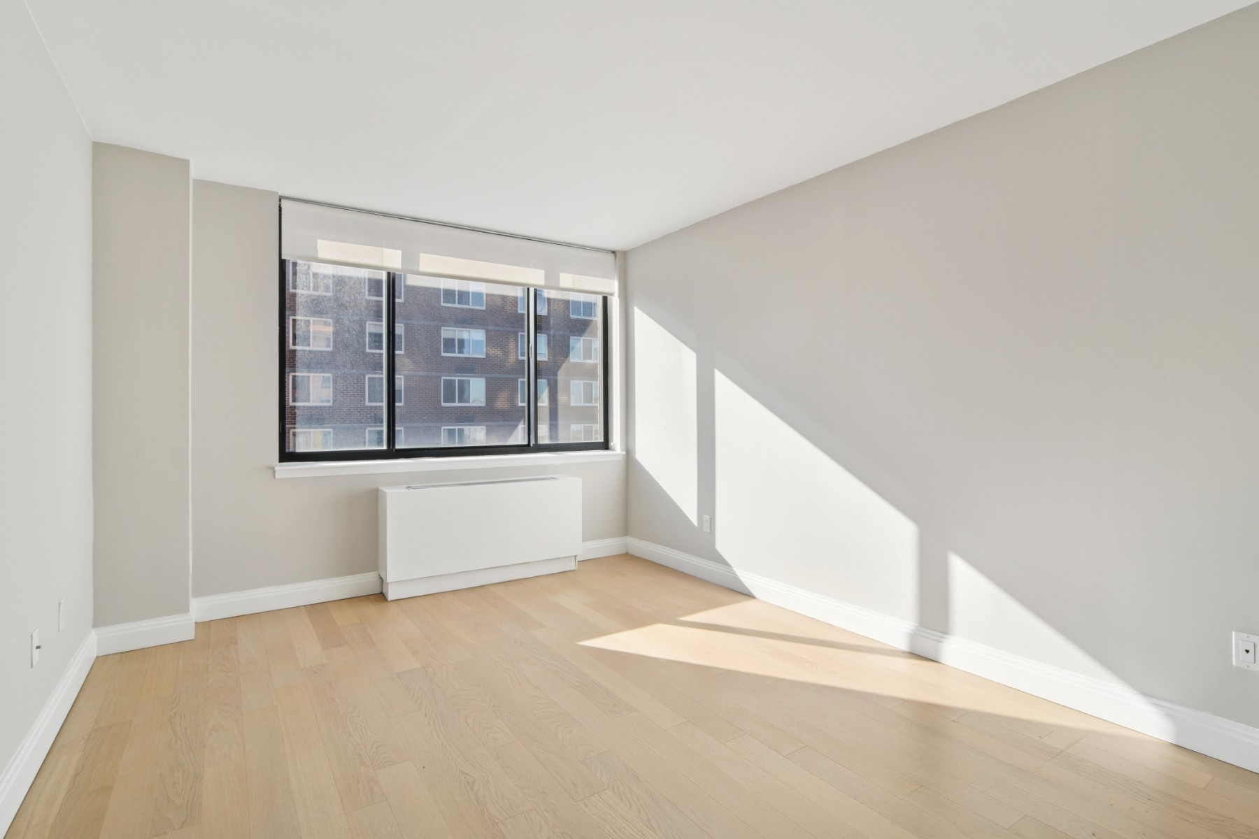 345 E 94th Street 25C