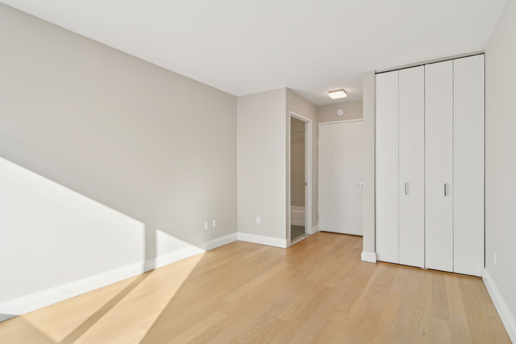 345 E 94th Street 25C