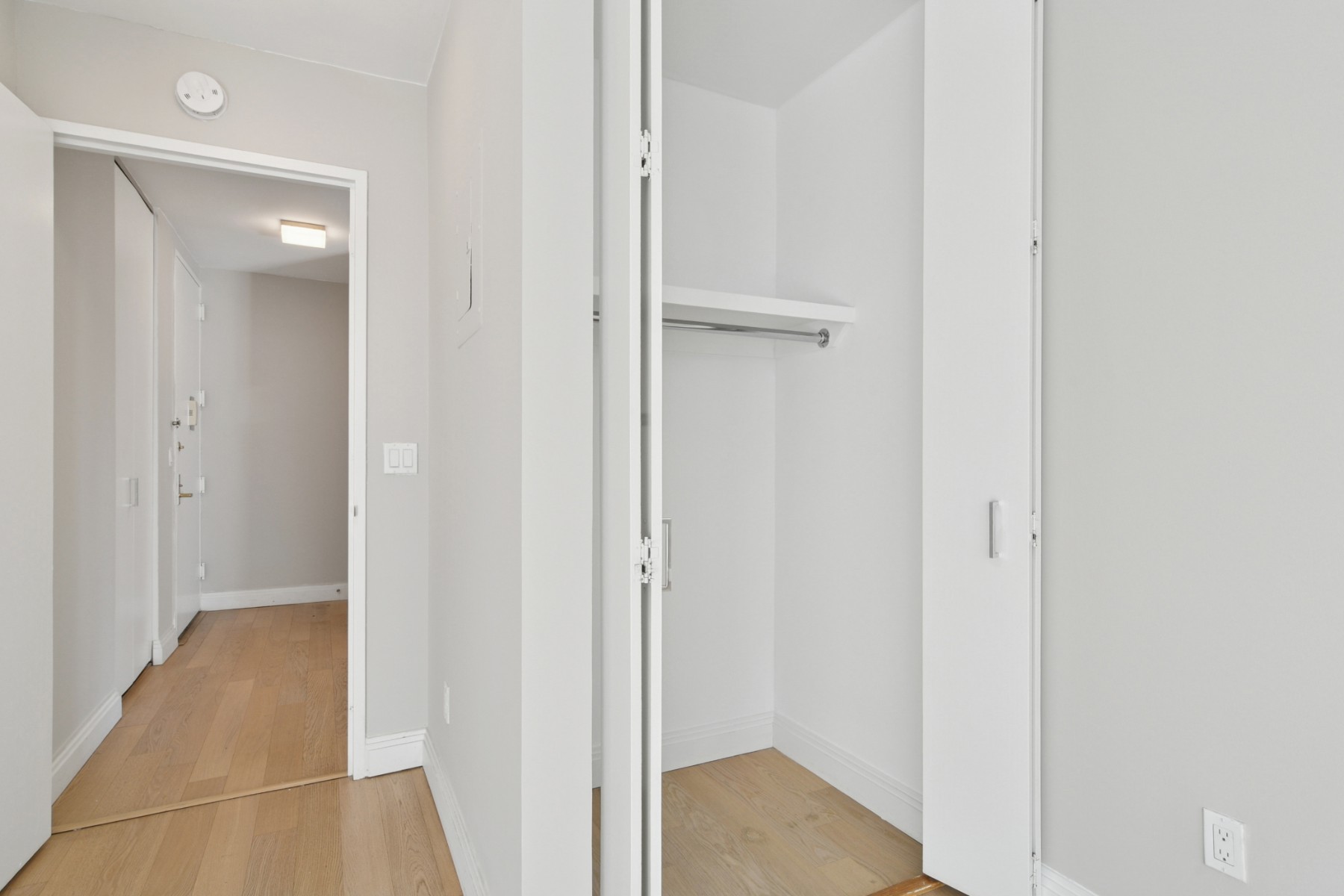 345 E 94th Street 25C
