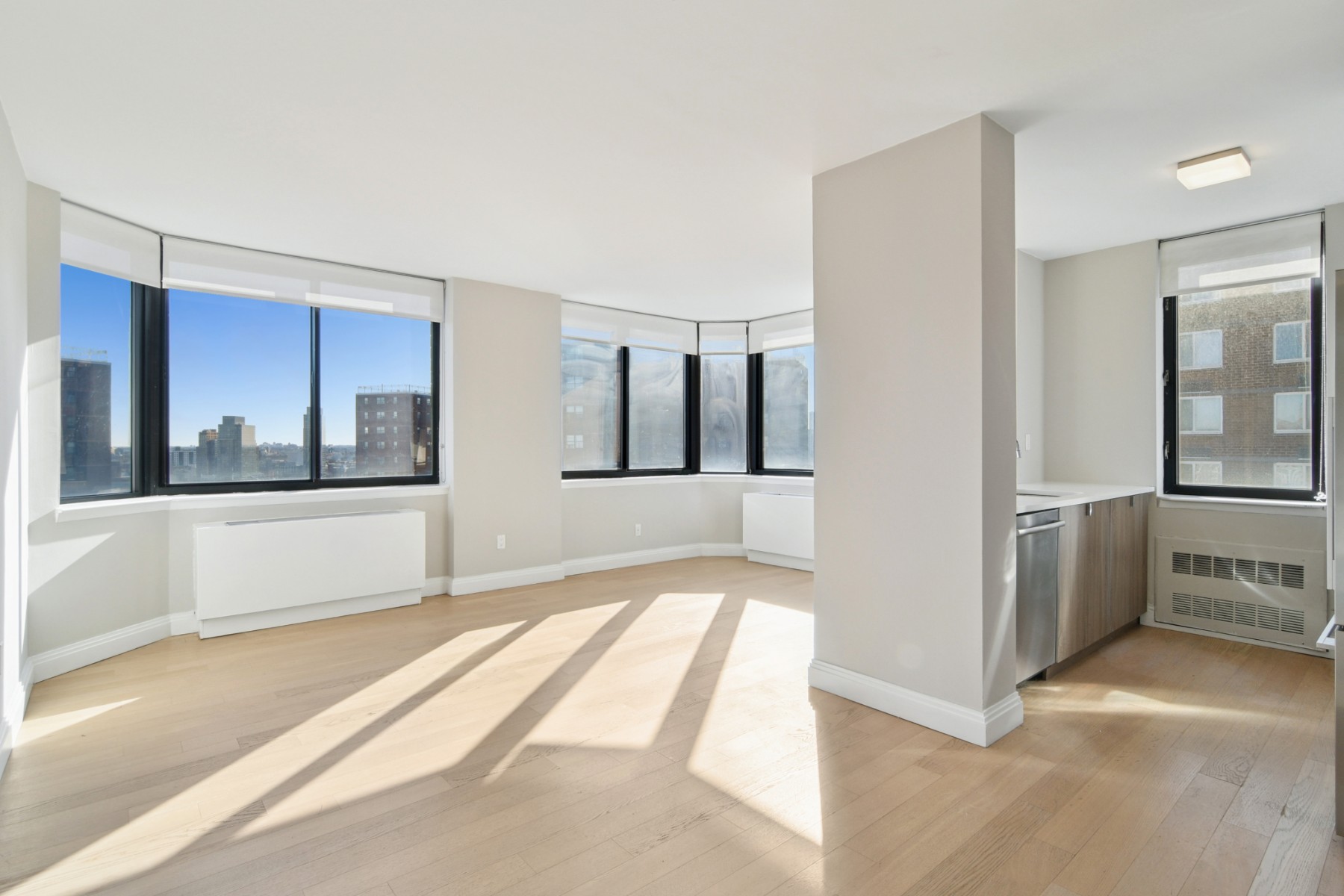 345 E 94th Street 25C
