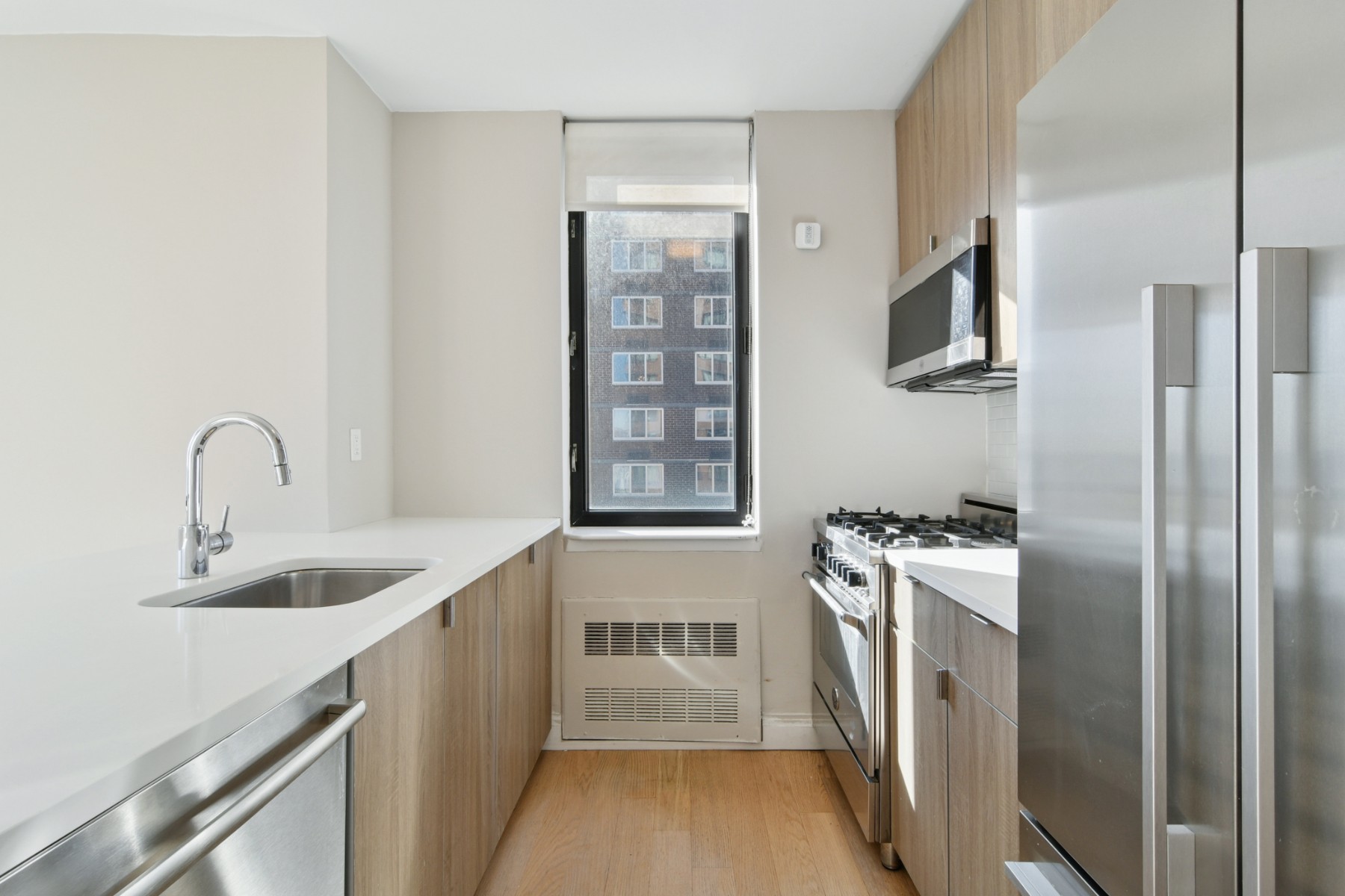 345 E 94th Street 25C