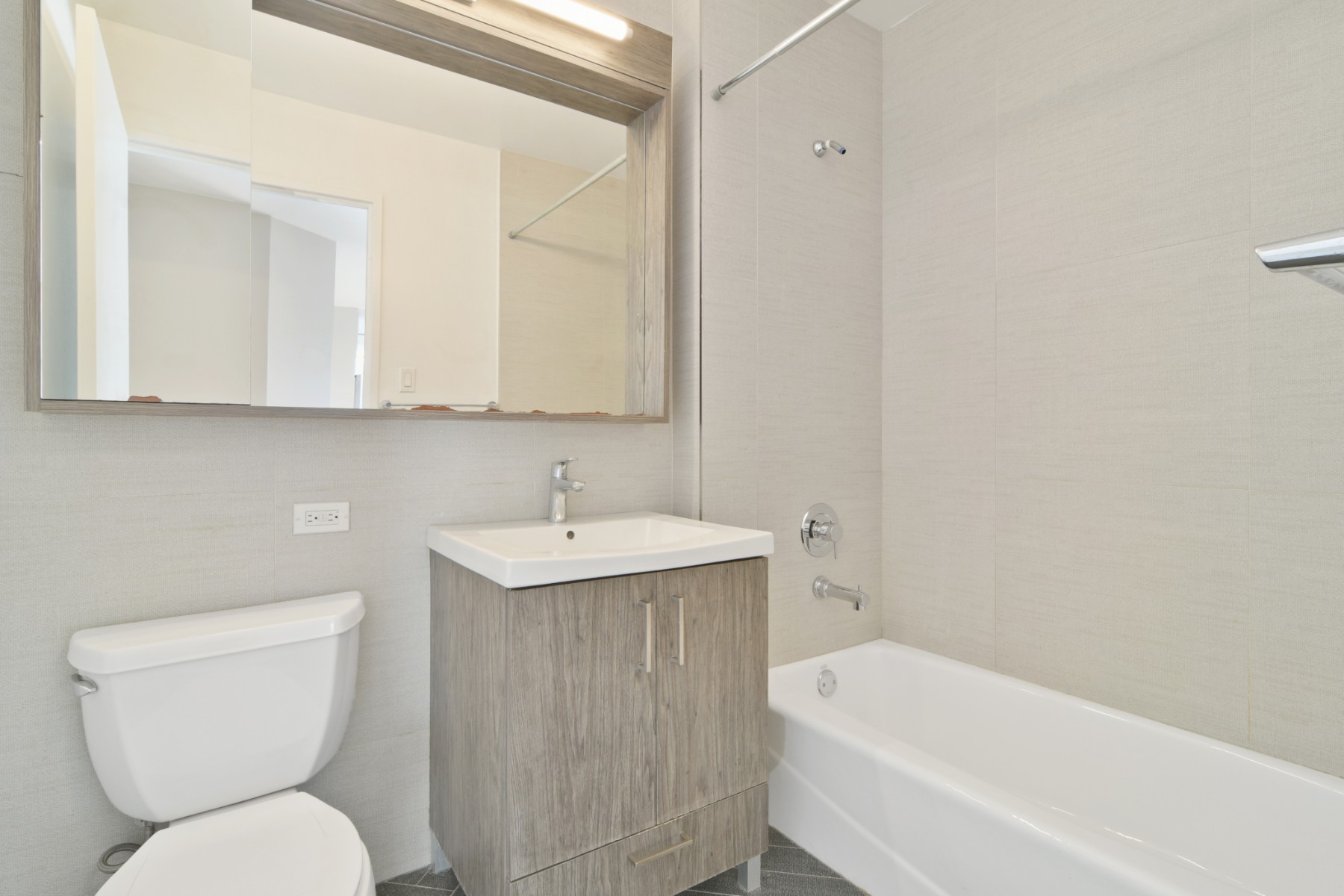 345 E 94th Street 25C