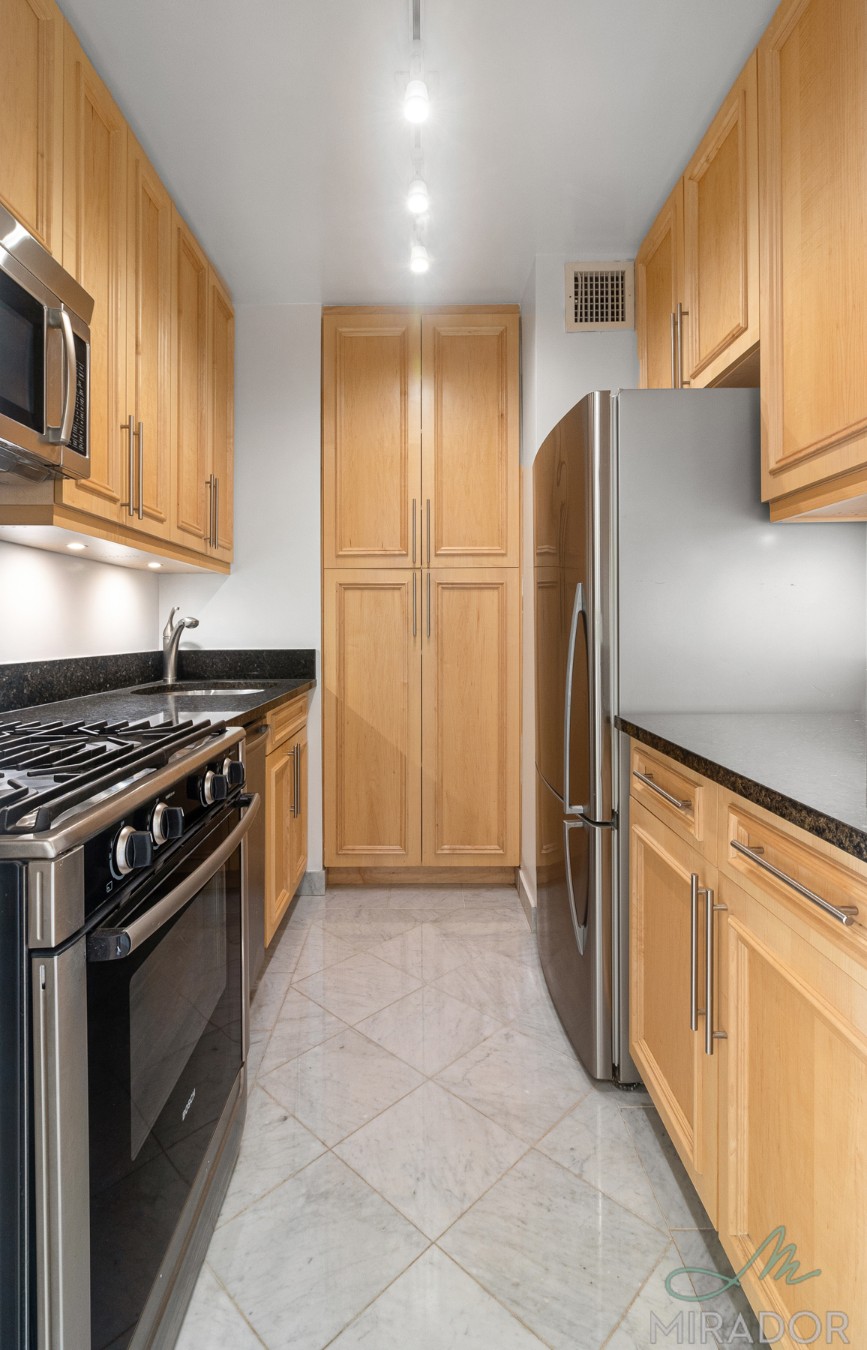 145 W 67th Street 40J