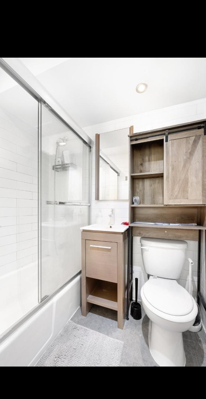 431 W 22nd Street BF