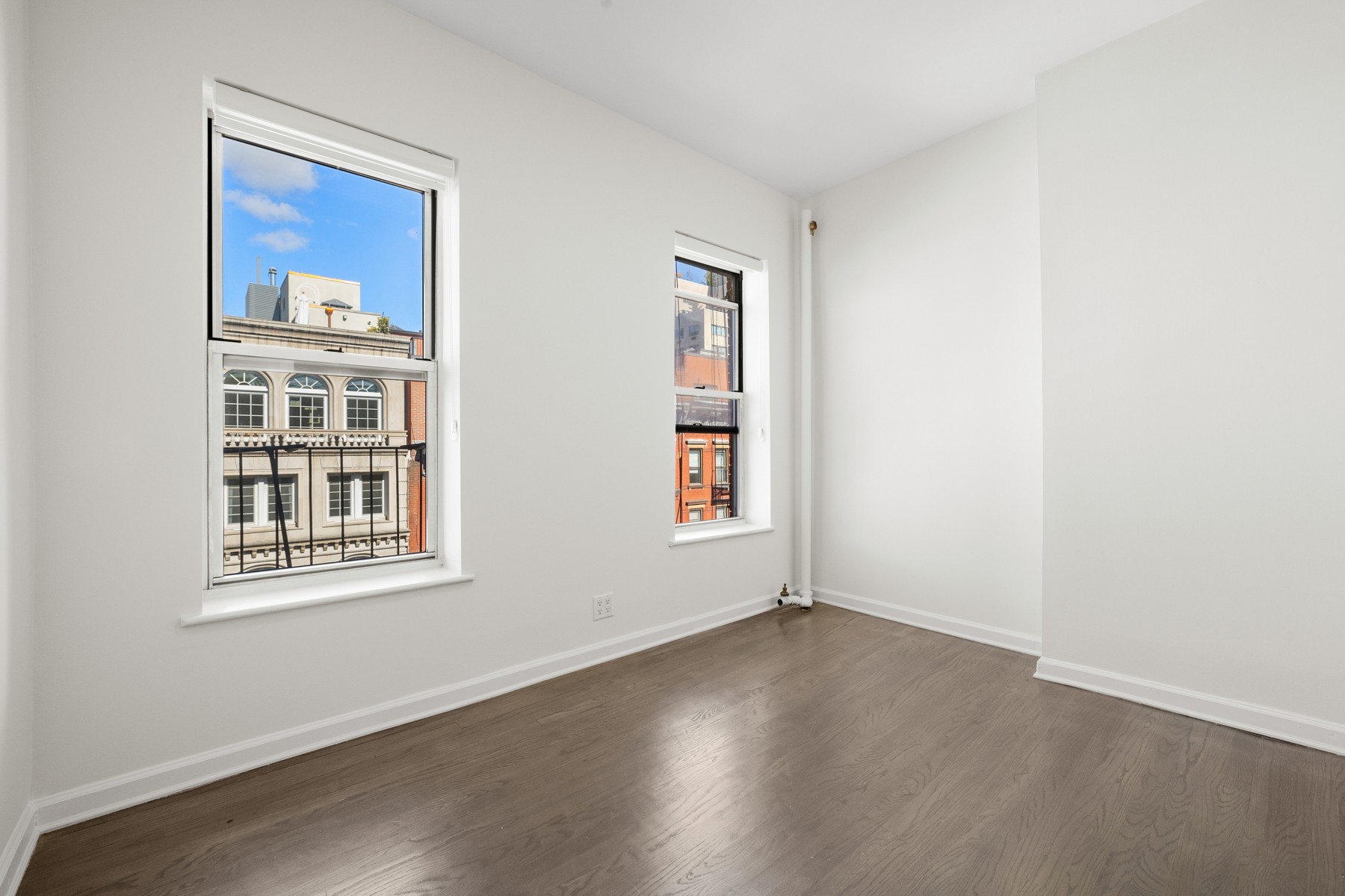 332 E 9th Street 20