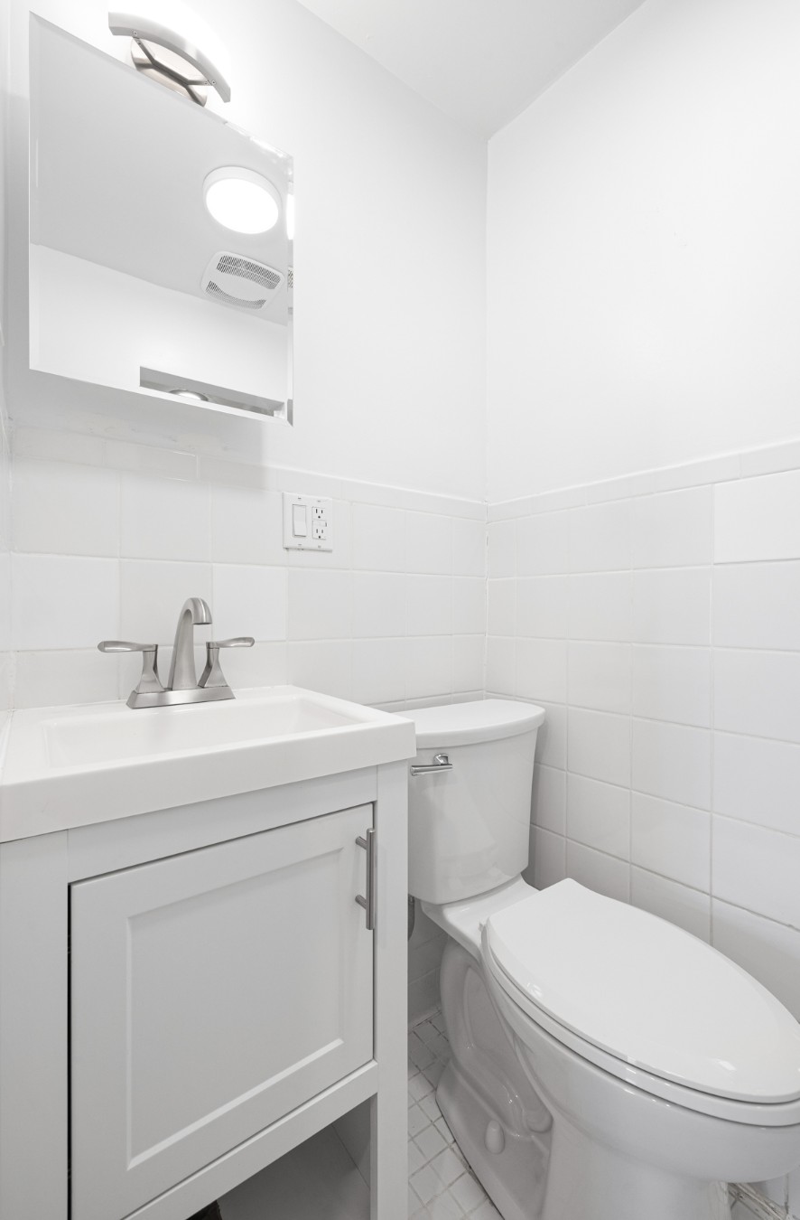 332 E 9th Street 20