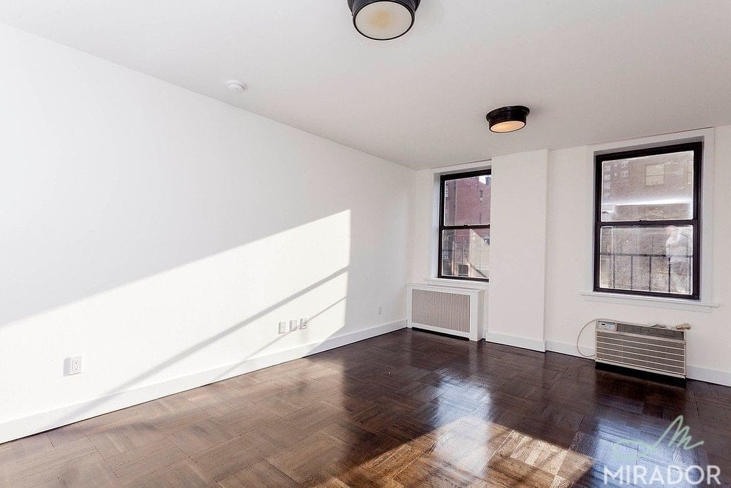 255 W 14th Street 3D