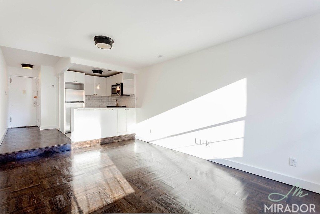 255 W 14th Street 3D
