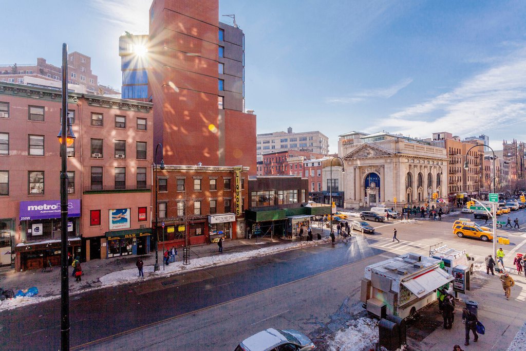 255 W 14th Street 3D