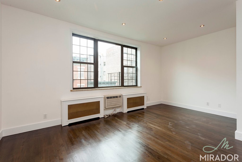 116 Thompson Street 4C