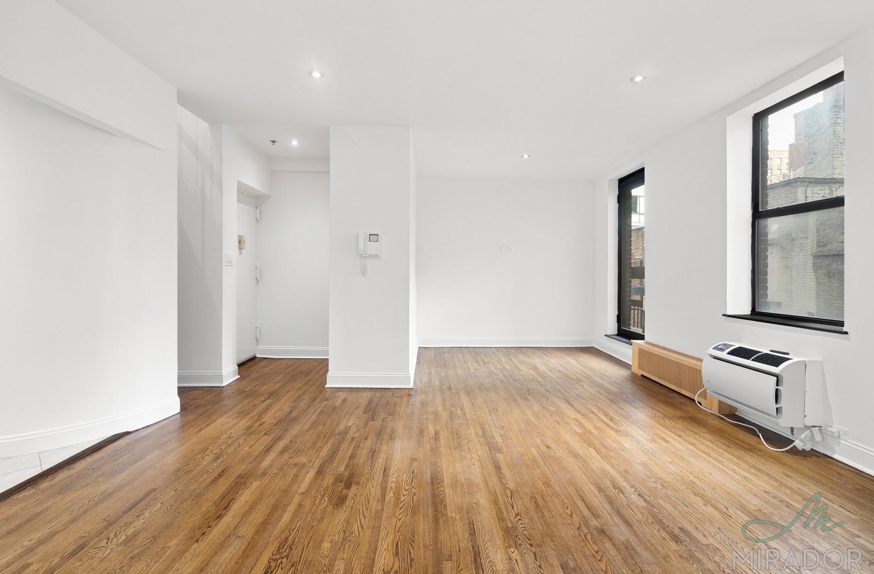 455 Park Avenue S PH1