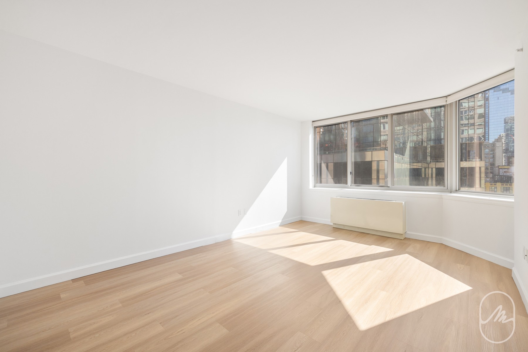 561 10th Avenue 14G