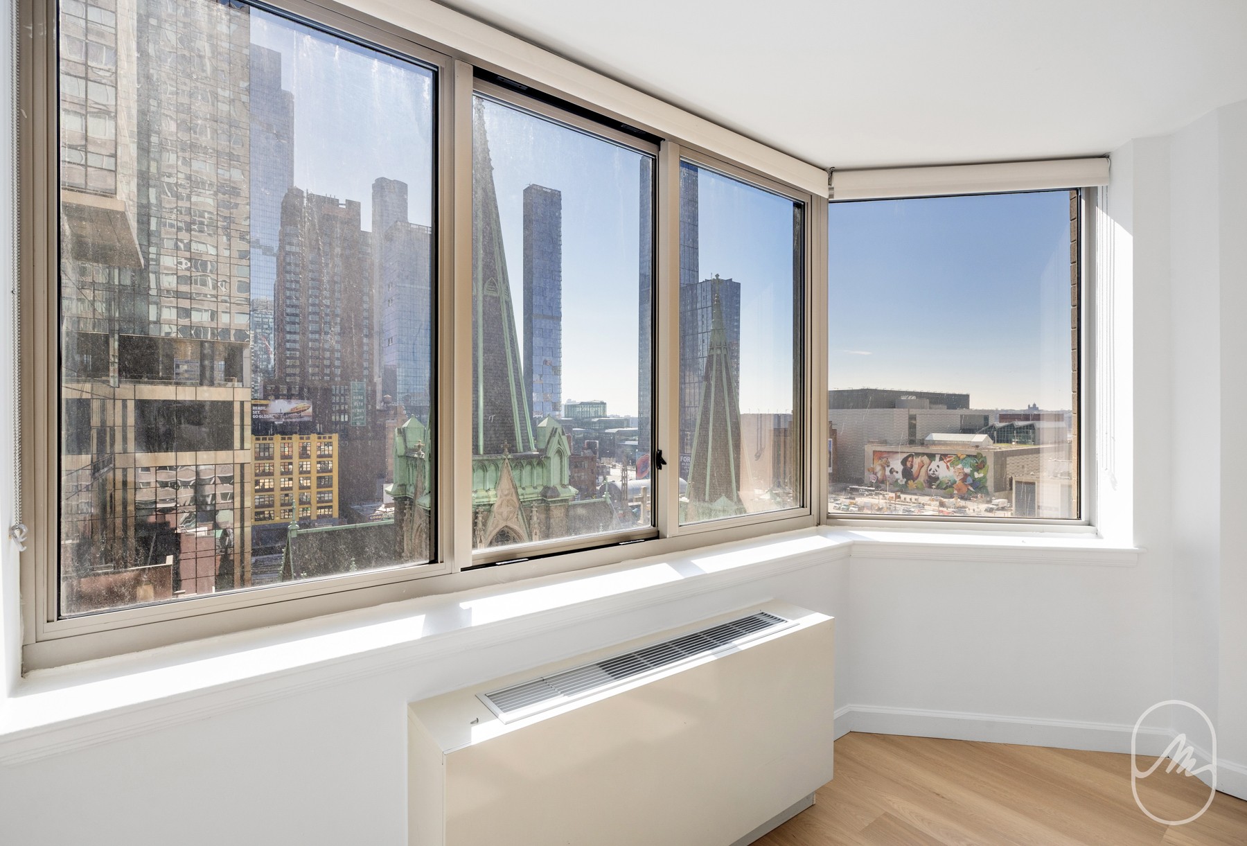 561 10th Avenue 14G
