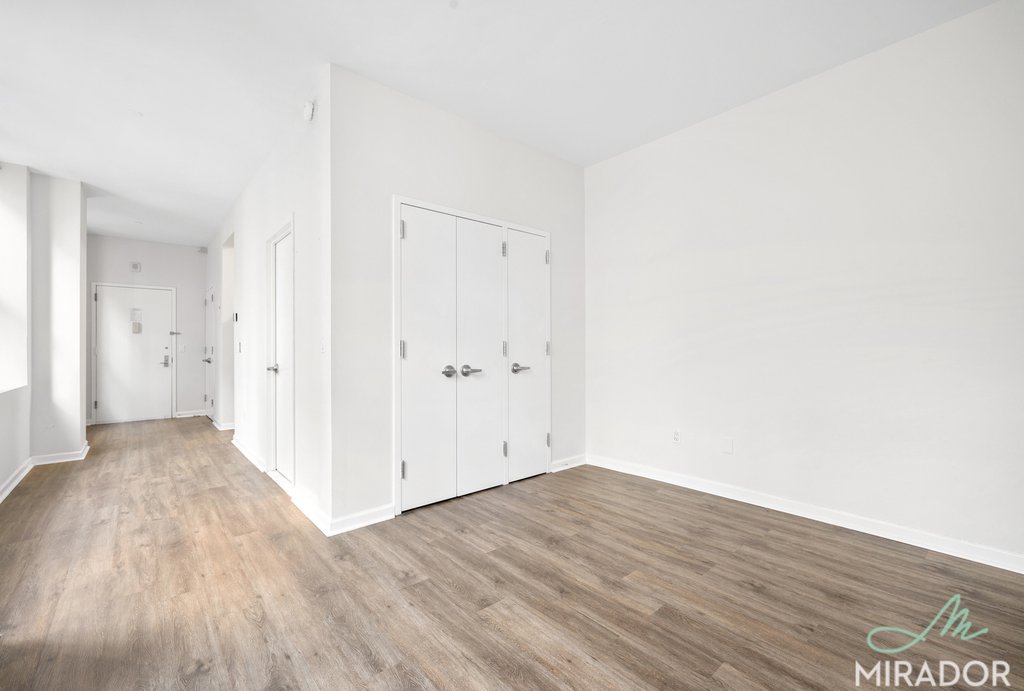 15 Park Row 11C