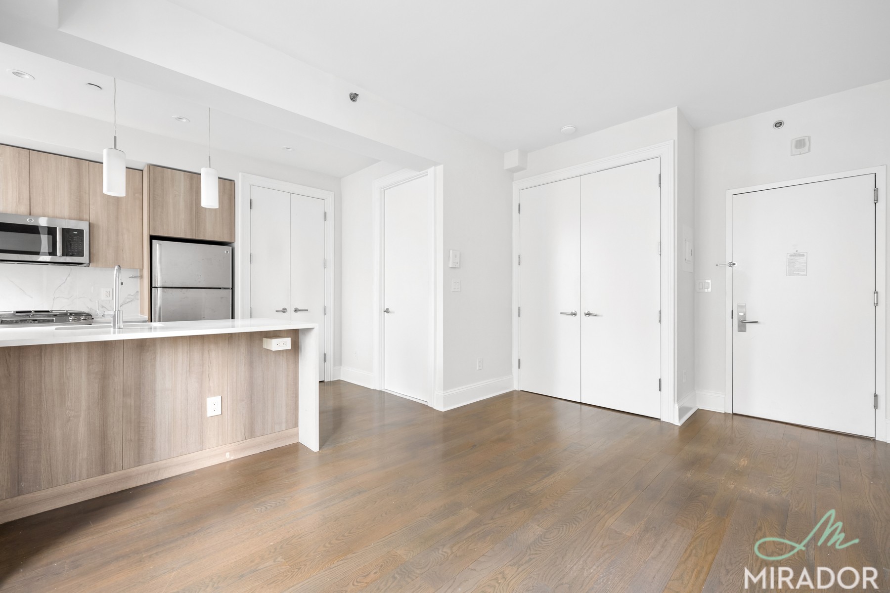 15 Park Row 8O