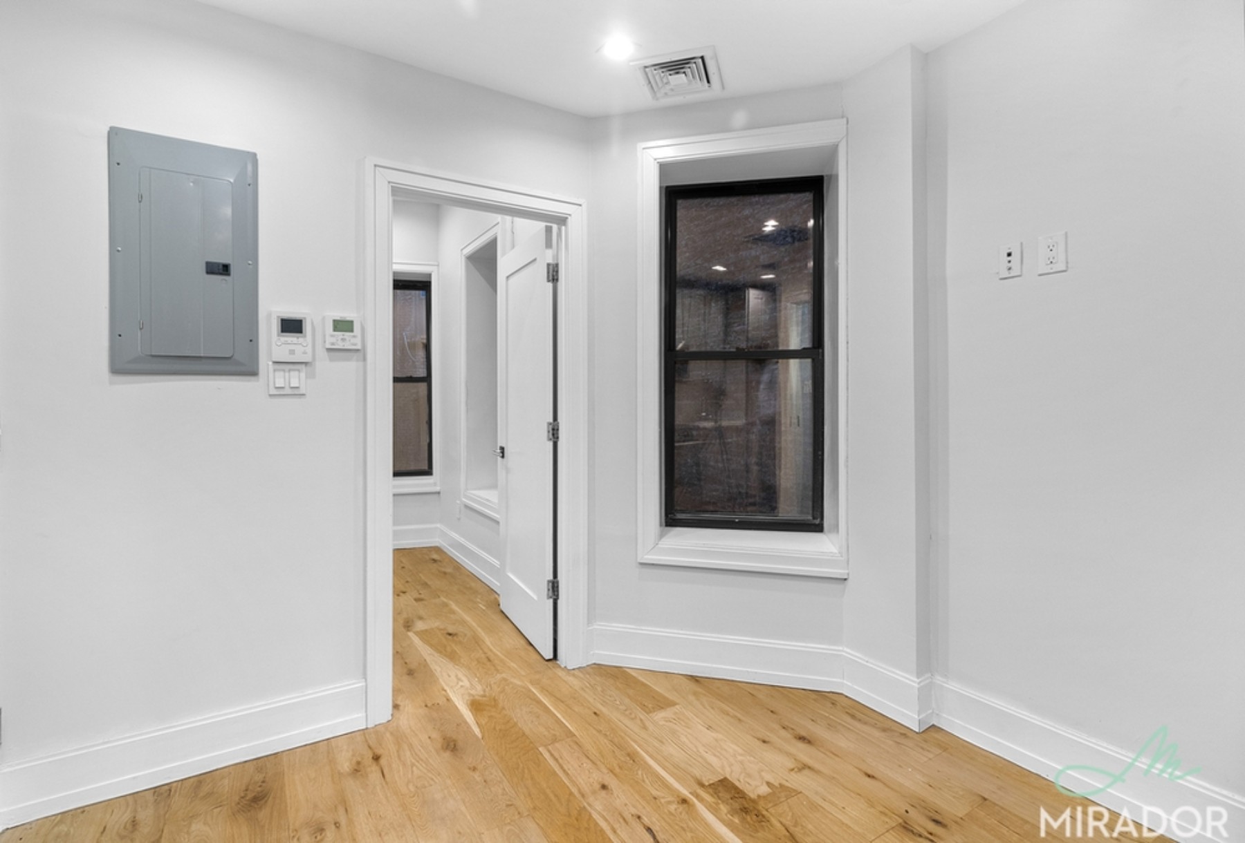 221 E 10th Street 14