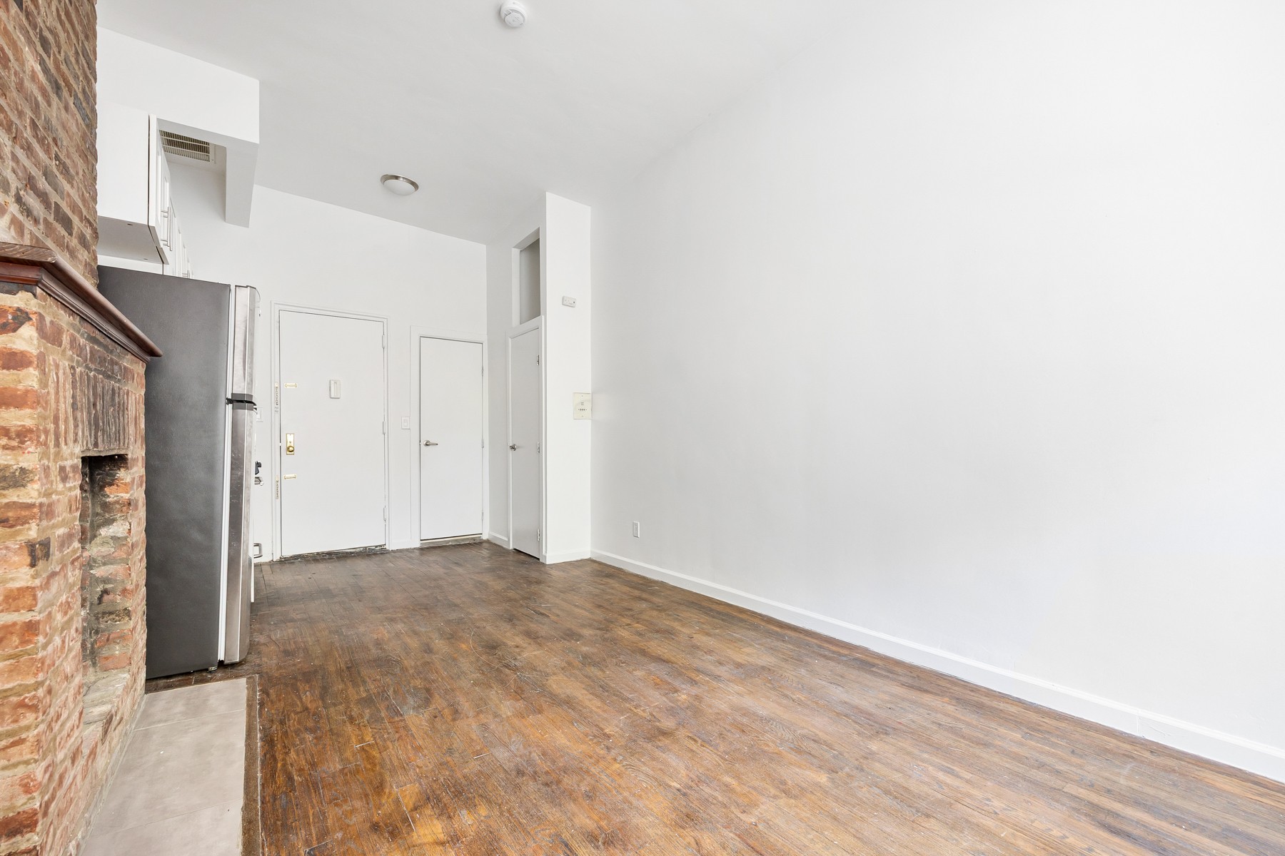 307 W 29th Street 2a