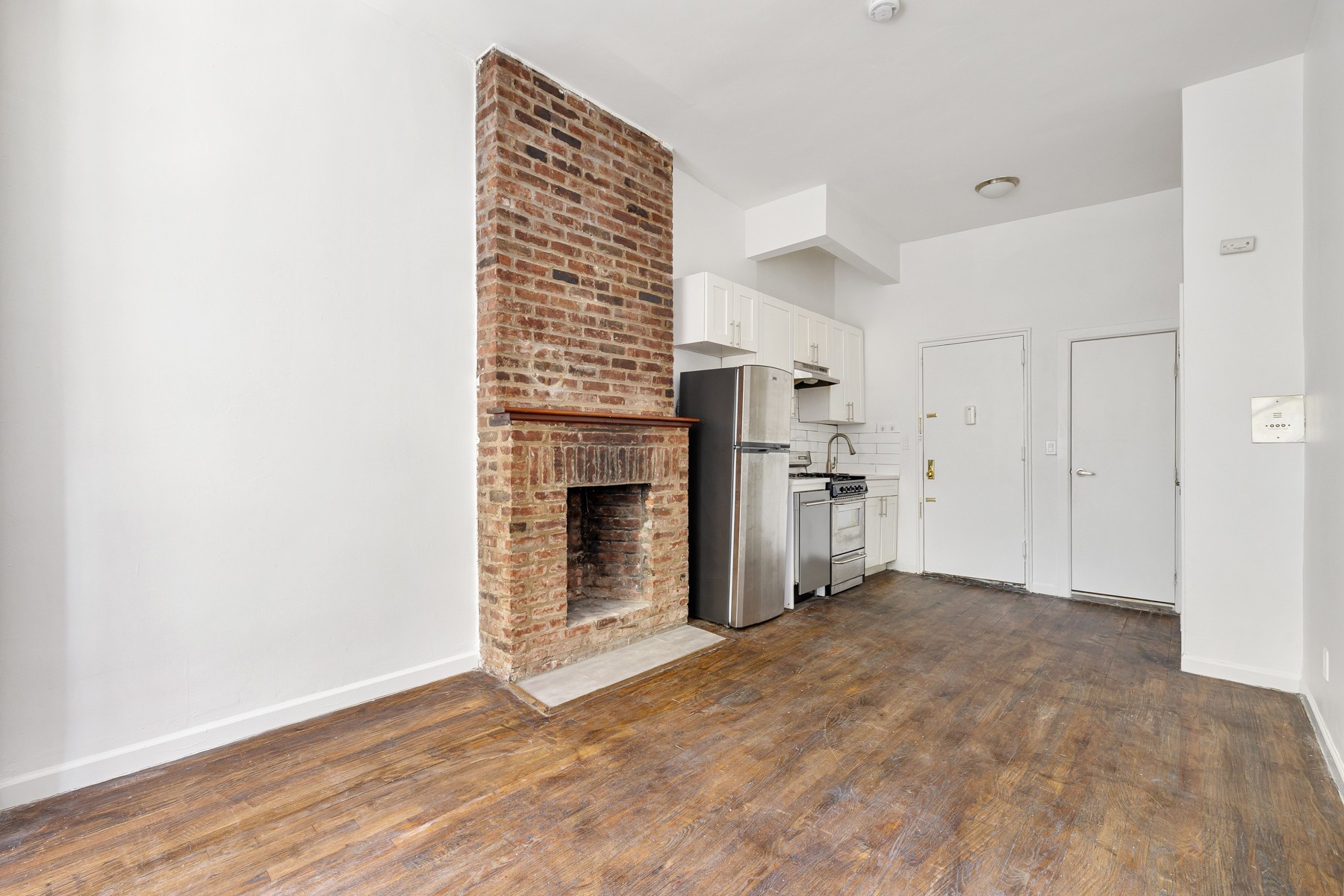 307 W 29th Street 2a