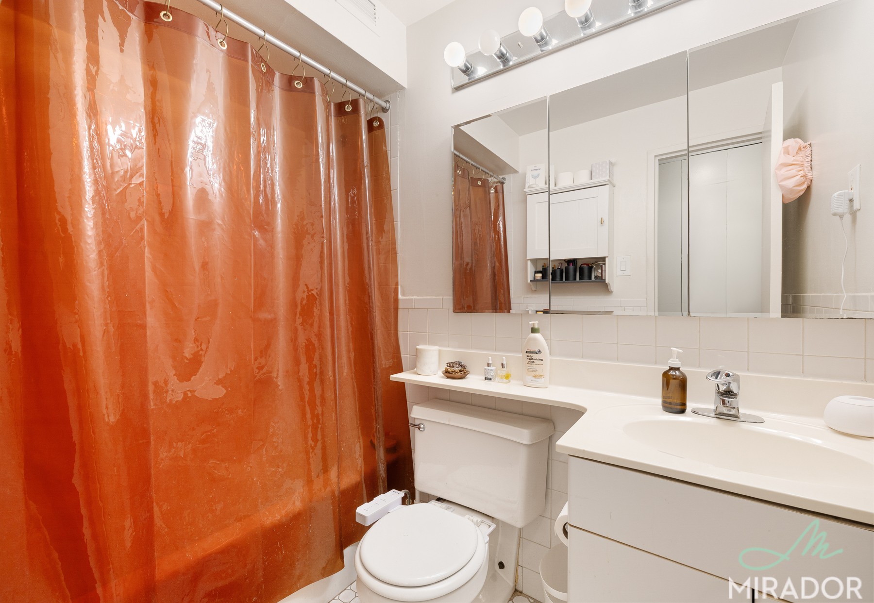 153 E 32nd Street 3b