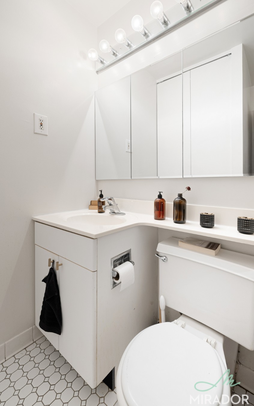 153 E 32nd Street 3b