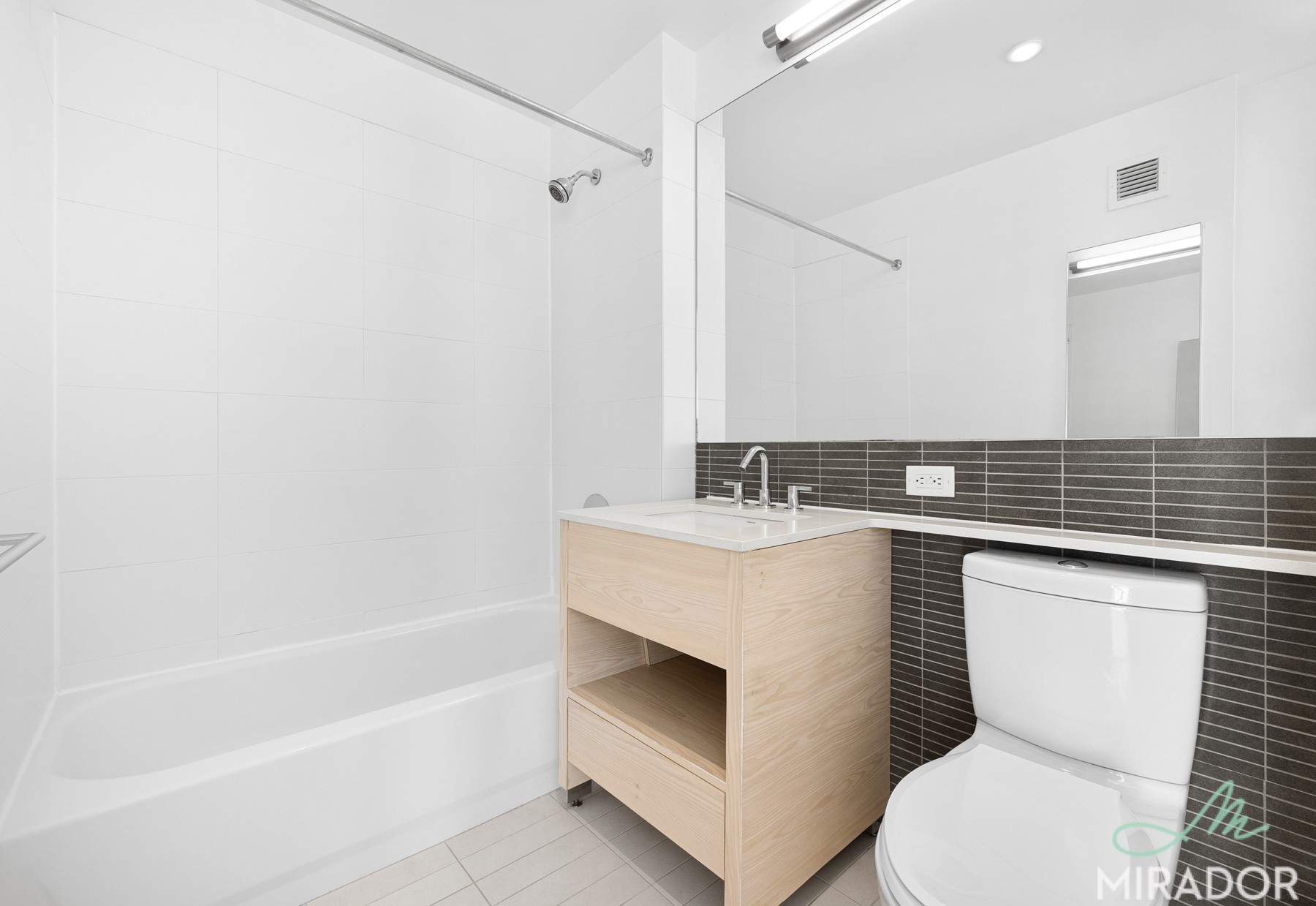 80 Dekalb Avenue 24N