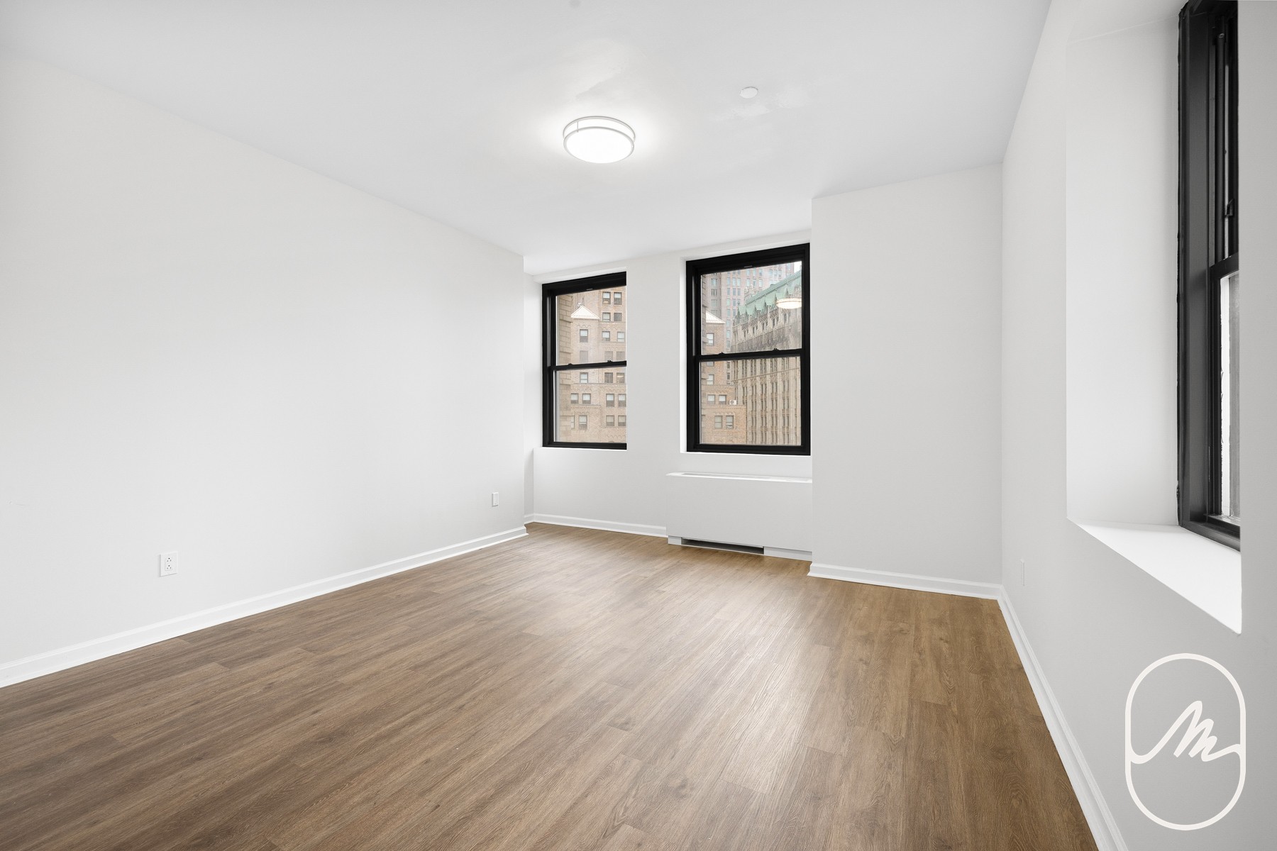 15 Park Row 10P