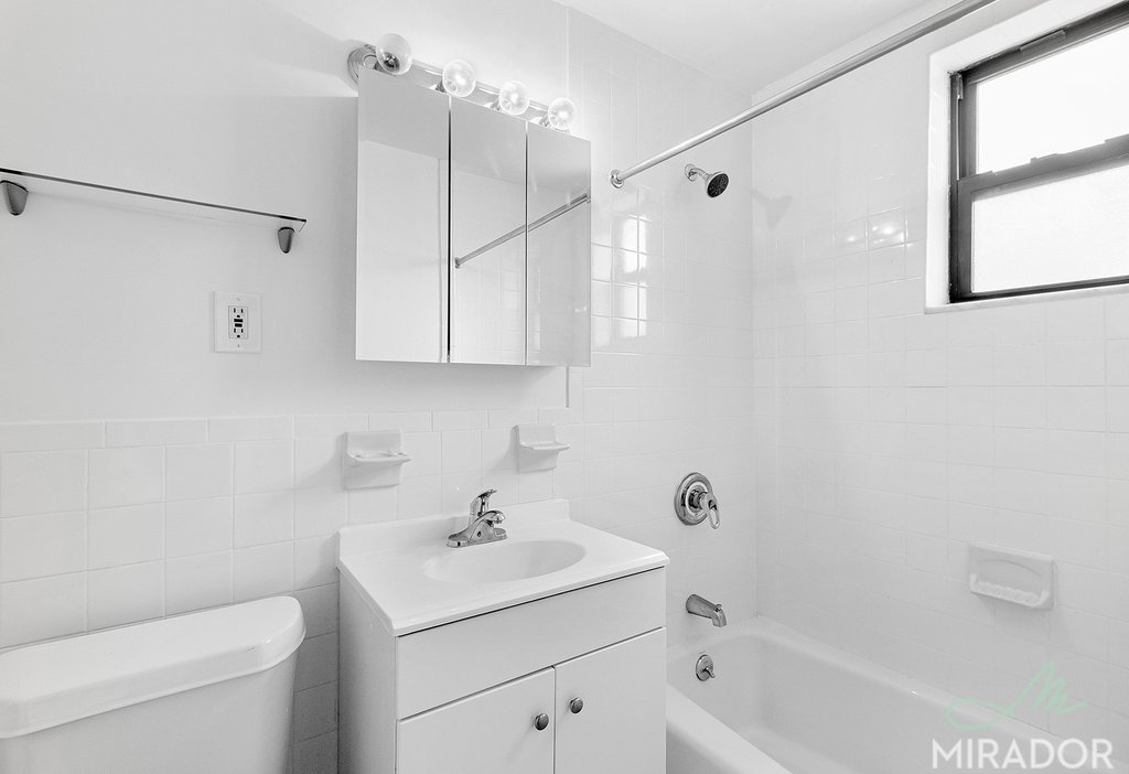 1435 York Avenue 5G