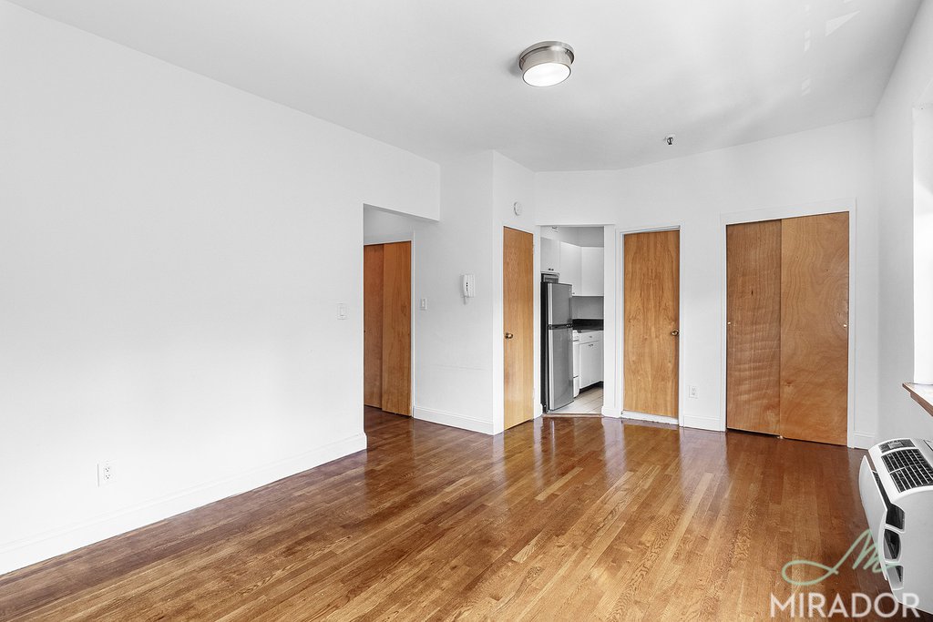 1435 York Avenue 5G