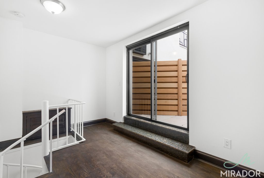 270 Park Avenue S PH1G