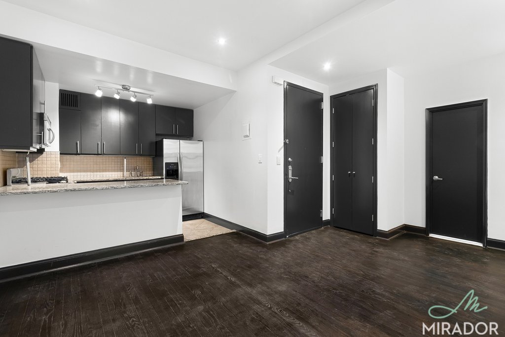 270 Park Avenue S PH1G