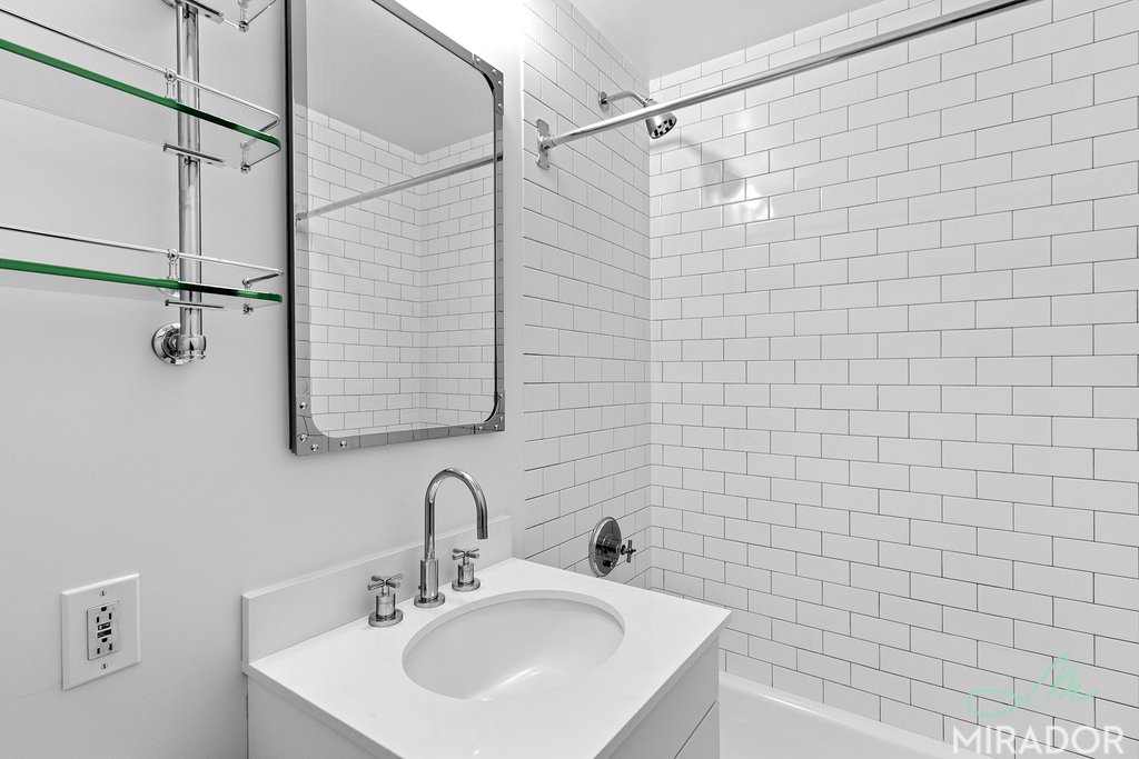 43 W 16th Street 8B