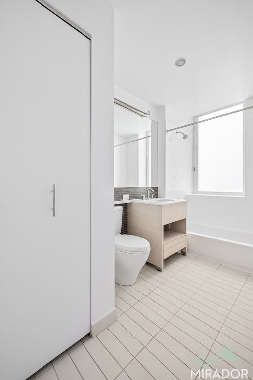 80 Dekalb Avenue 30A