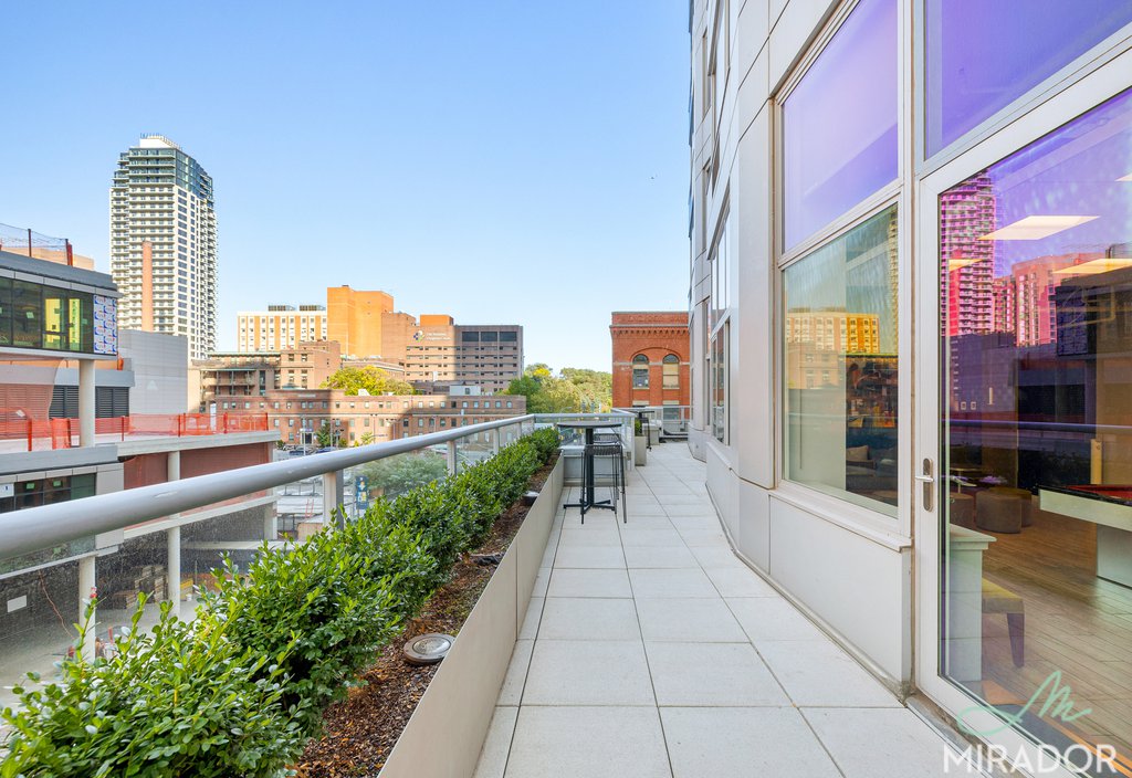 80 Dekalb Avenue 30A