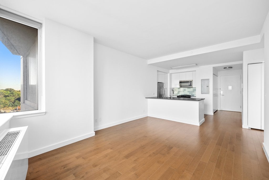 80 Dekalb Avenue 12C