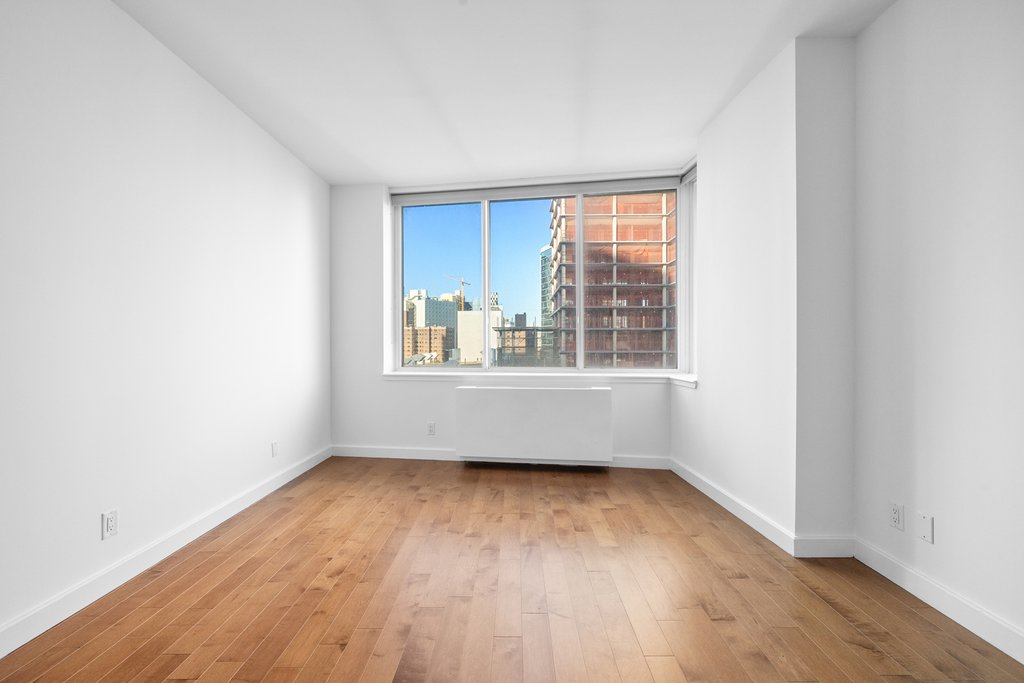 80 Dekalb Avenue 12C