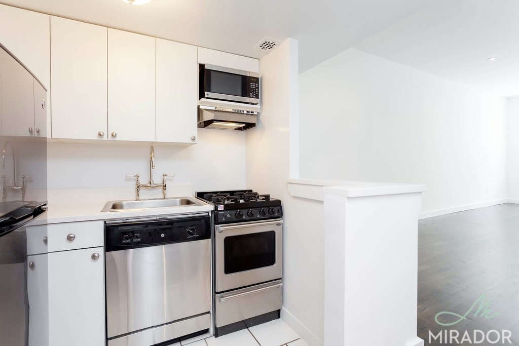 27 W 16th Street 4H
