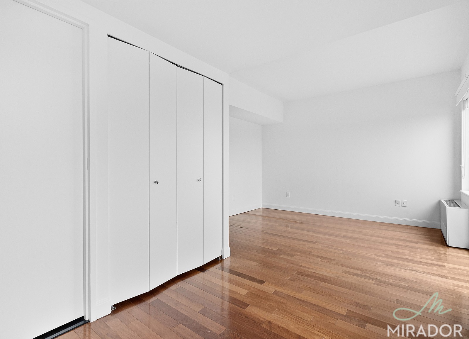 290 3rd Avenue 19E