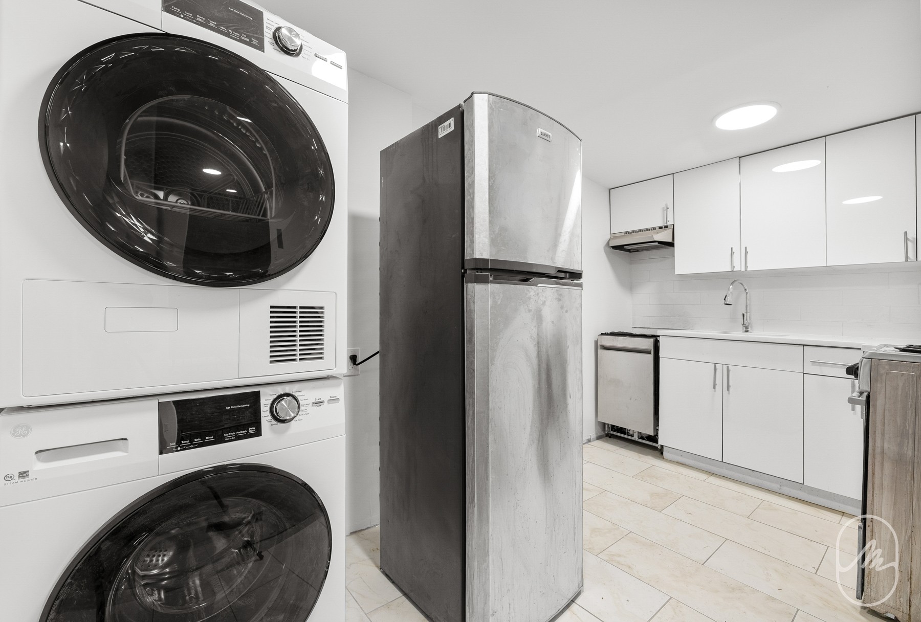 313 W 29th Street b